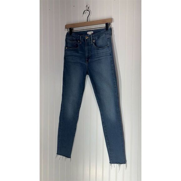 Good American Good Legs Raw Hem Skinny Jeans 10/30 High Rise Classic Minimalist - Picture 1 of 7